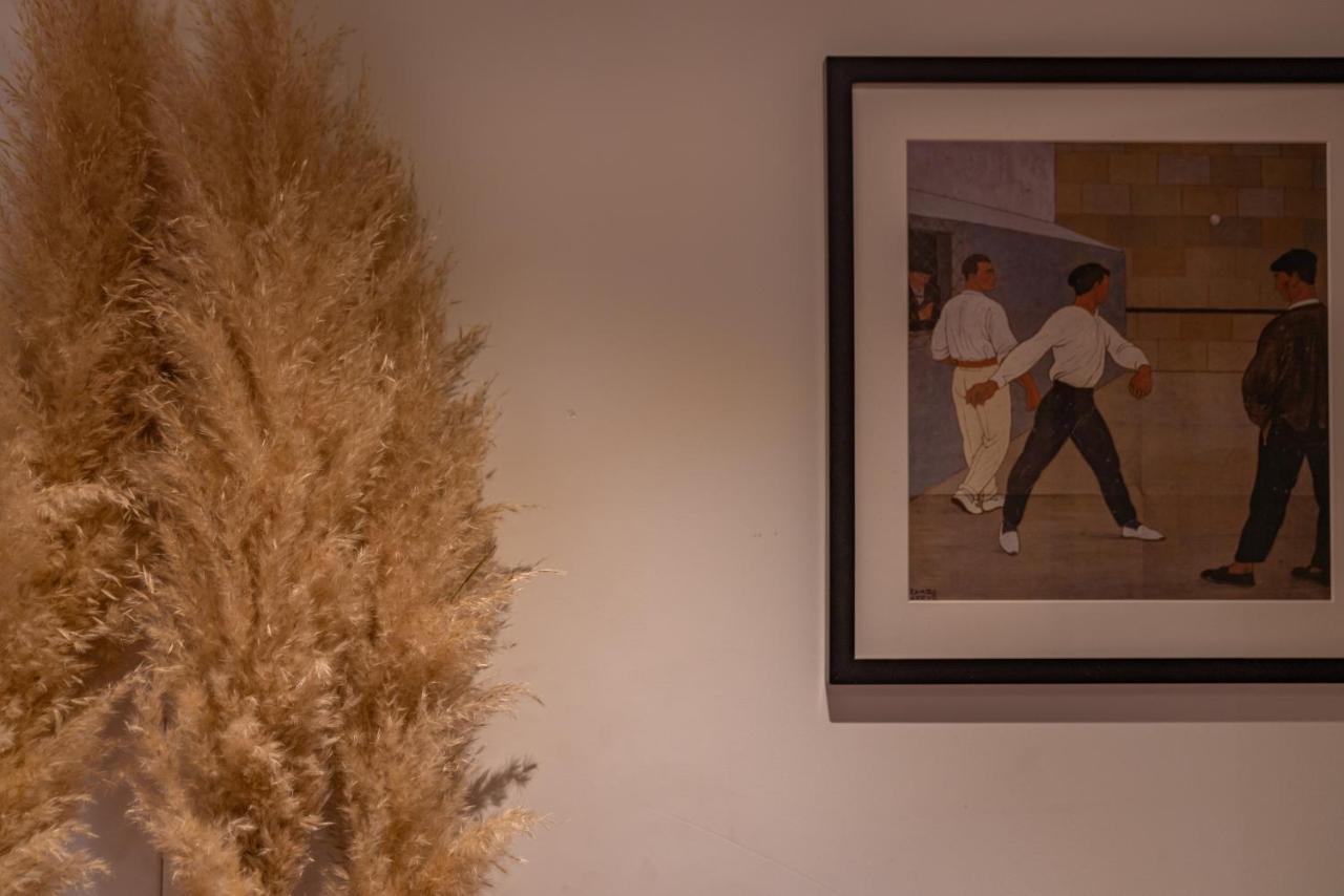 L'Envoutement Provencal Au Coeur De L'Ecusson - Une Nuit A Nîmes Dış mekan fotoğraf